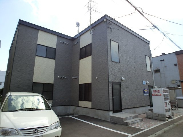 レオパレスライズ３２３