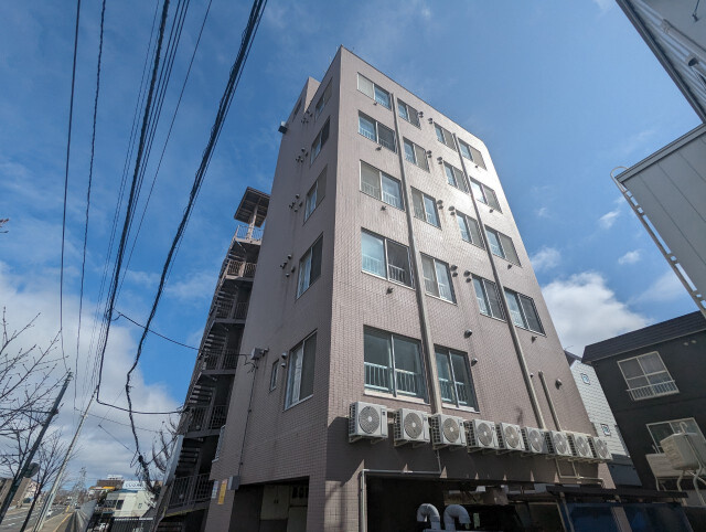 ラムズ西岡