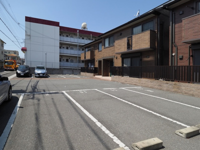 【駐車場】 | クレサン | 駐車場1台分ついています