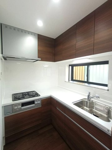 北葛飾郡松伏町　田中3丁目　中古戸建のキッチン|コンパクトなキッチンで掃除もラクラク