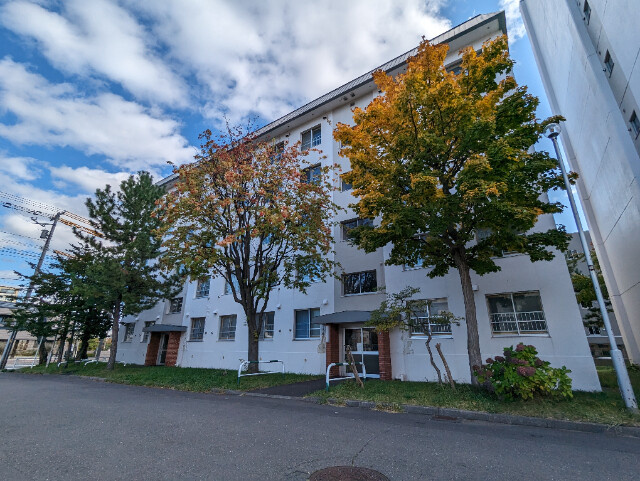 アルファスクエア山の手　１号棟