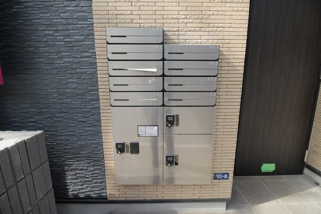 AQUE22のその他共用部分|宅配ボックスがあります