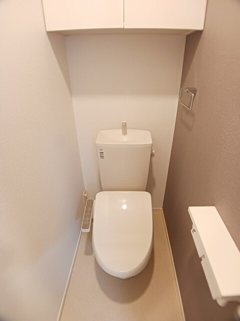 京都市南区吉祥院東前田町のアパートのトイレ