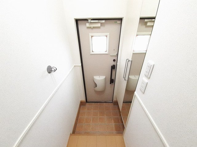 カ－サ・サンリットの玄関