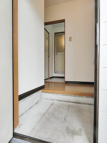 サニーヴィラの玄関