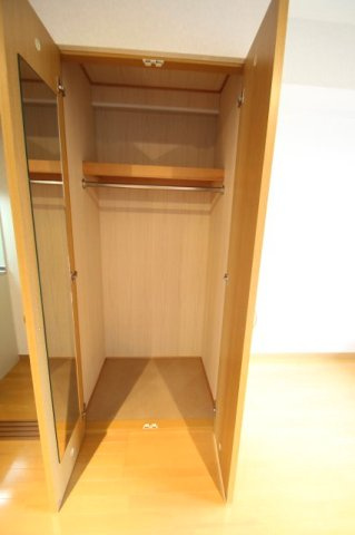 川崎市高津区久本３丁目の賃貸マンションの収納|他室参考写真