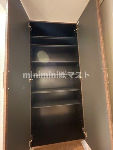 ラグゼ天神橋の収納