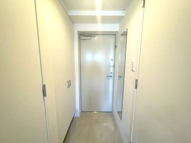 セレニテ十三ミラクの玄関