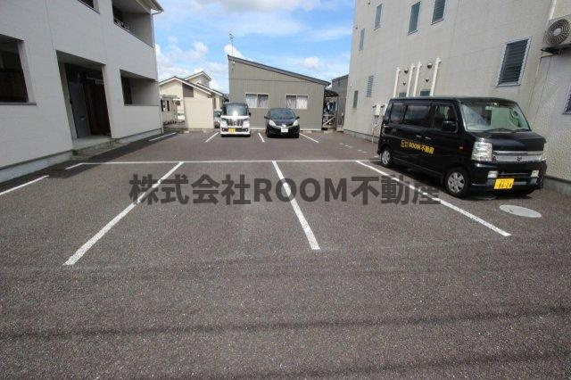lieto蓼池の駐車場|車をお持ちの方に嬉しい駐車場付きの物件です
