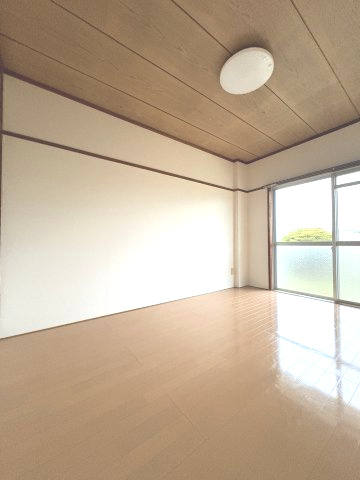 コーポ嶋田の洋室