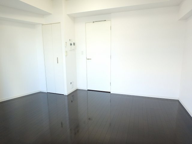 【洋室】 | SIDE One | ※同物件・同タイプの写真です。