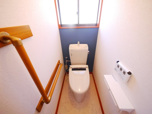 茂原市緑ヶ丘5　中古戸建のトイレ|内外装リフォーム済み令和6年12月５SLDK都市ガス上下水 緑ヶ丘リゾーン分譲地内 スーパー徒歩9分