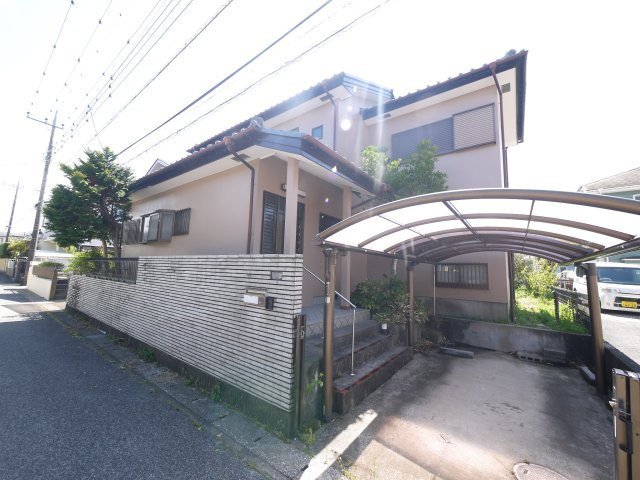 茂原市緑ヶ丘5　中古戸建の駐車場|内外装リフォーム済み令和6年12月５SLDK都市ガス上下水 緑ヶ丘リゾーン分譲地内 スーパー徒歩9分