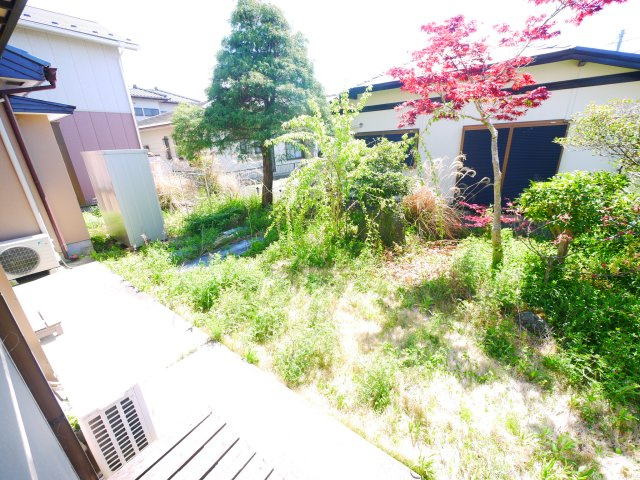 茂原市緑ヶ丘5　中古戸建の庭|内外装リフォーム済み令和6年12月５SLDK都市ガス上下水 緑ヶ丘リゾーン分譲地内 スーパー徒歩9分