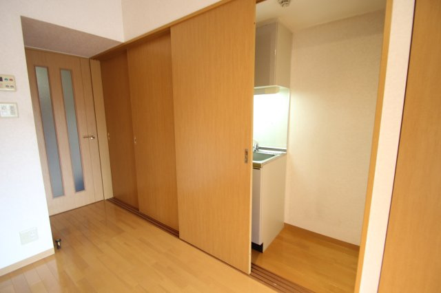 川崎市高津区久本３丁目の賃貸マンションのキッチン|他室参考写真