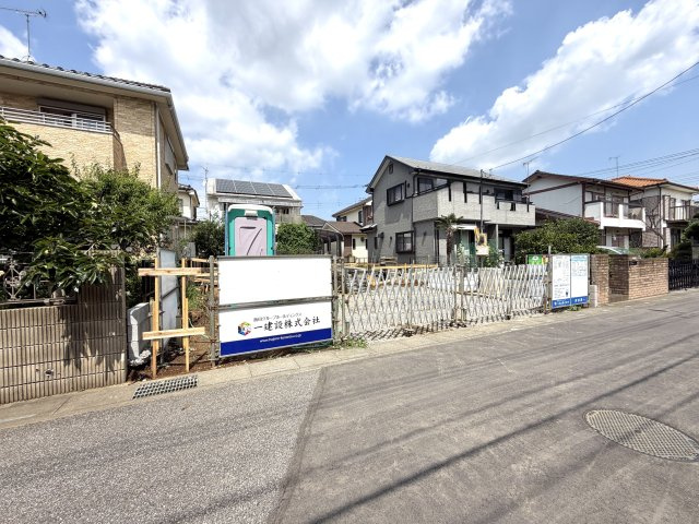 越谷市弥栄町１号棟　新築戸建の外観|鉄筋が綺麗に組み上げられた基礎工事現場。地震や災害に強い住まいを目指し施工を進めております。