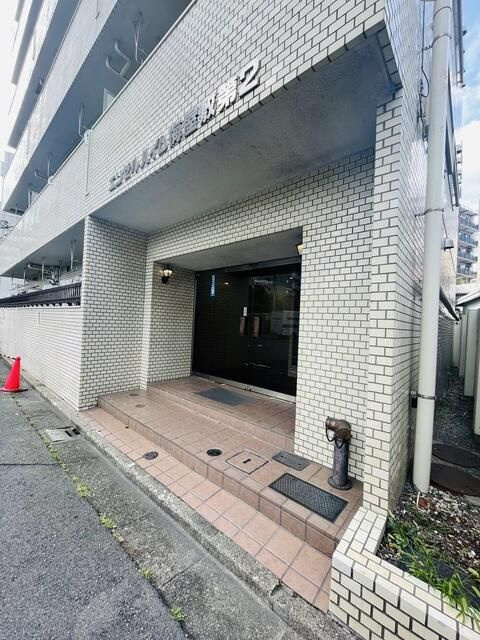 エンゼルハイム梅屋敷第２のエントランス