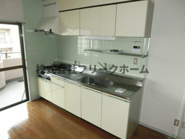 武蔵野市吉祥寺本町３丁目の賃貸マンションのキッチン