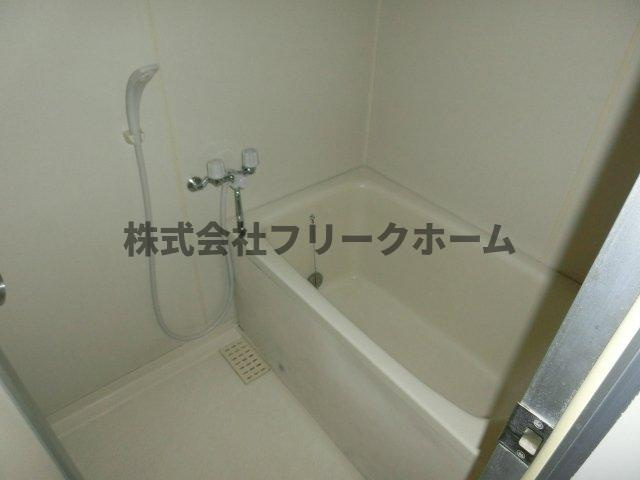 武蔵野市吉祥寺本町３丁目の賃貸マンションの浴室