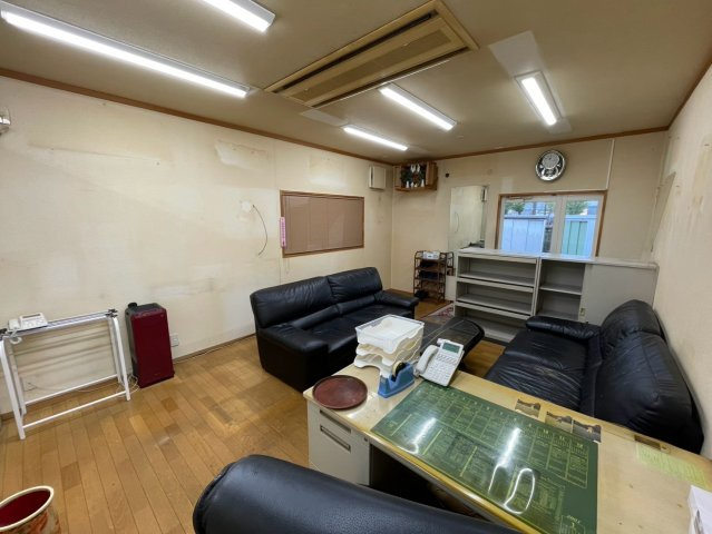 西尾市伊藤町貸店舗のロビー