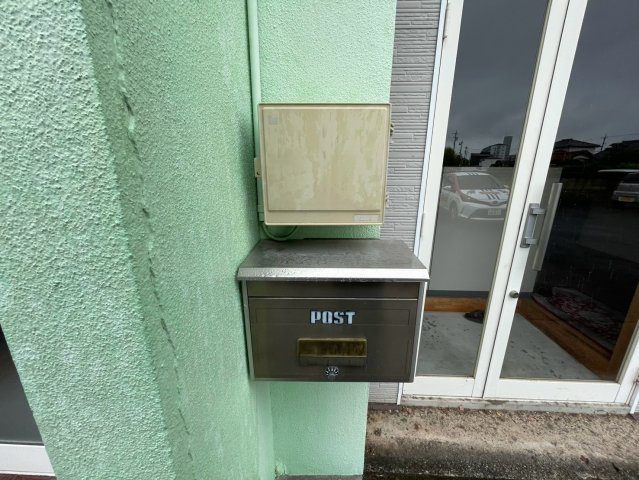 西尾市伊藤町貸店舗のエントランス