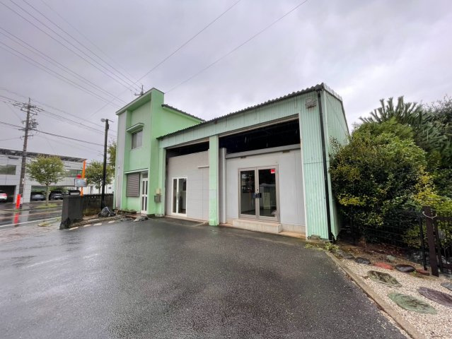 西尾市伊藤町貸店舗の駐車場