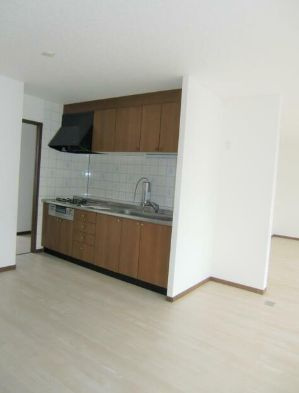 足立区花畑４丁目の賃貸マンション