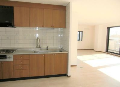 足立区花畑４丁目の賃貸マンション