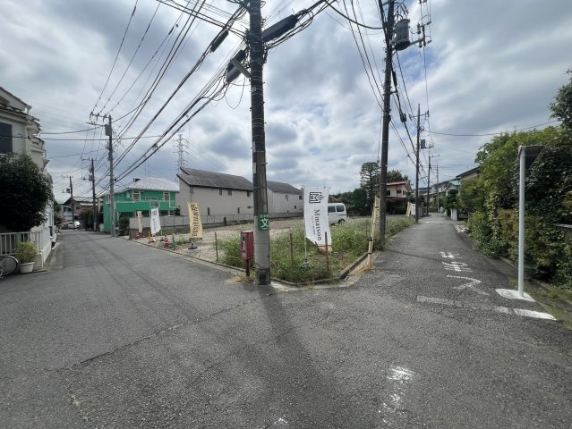 世田谷区北烏山　一括売地の前面道路含む現地写真