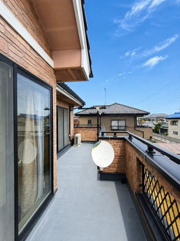 北葛飾郡松伏町　松伏　中古戸建のバルコニー|広々としたバルコニーです