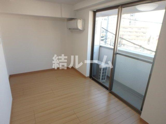 板橋区成増２丁目の賃貸マンションの居間・リビング