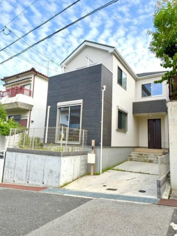 滝谷町3丁目の外観|家庭菜園も楽しめる庭付き
