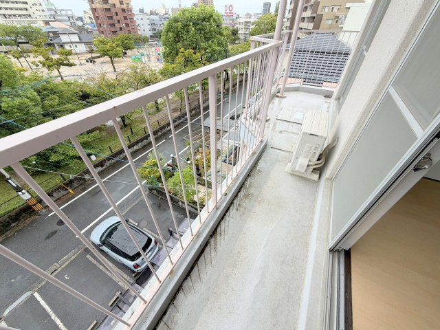 さっぽろビルのバルコニー