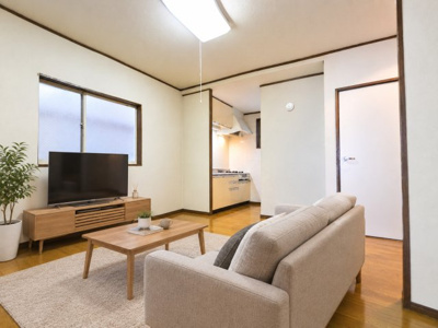 【居間・リビング】 | メゾン岩田 | ※家具の配置はイメージです