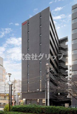 Le'a横濱阪東橋駅前の外観