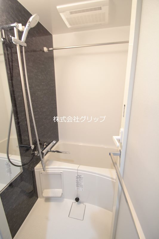 Le'a横濱阪東橋駅前の浴室