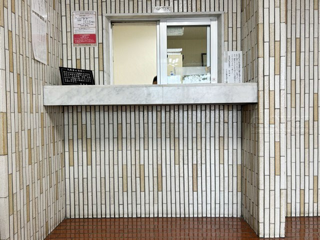 【受付】 | ルネ中村橋 | 管理人さんが勤務する管理室です。マンションに出入りする人たちを見守り、注意を払ってくれています。～即日のご見学可能～　お問合せはお気軽にどうぞ。
