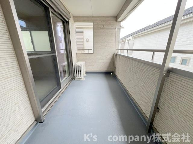 ◎高座郡寒川町一之宮8丁目　中古戸建のバルコニー|インナーバルコニー付き◇急な雨でも対応可能です♪