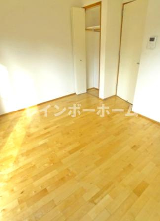 ピアモントの居間・リビング|※別部屋参照写真となります。