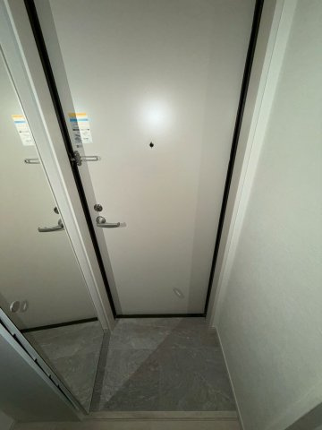 KLEIS草加の玄関|※同施工会社参考写真となります。