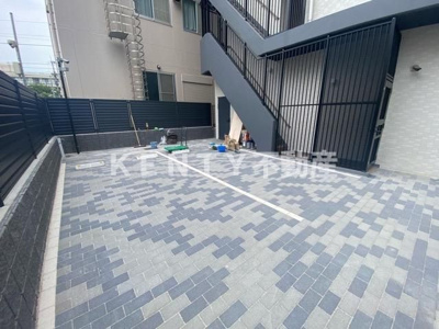 【駐車場】 | シーズンフラッツ蒲田 | 車をお持ちの方に嬉しい駐車場付きの物件です