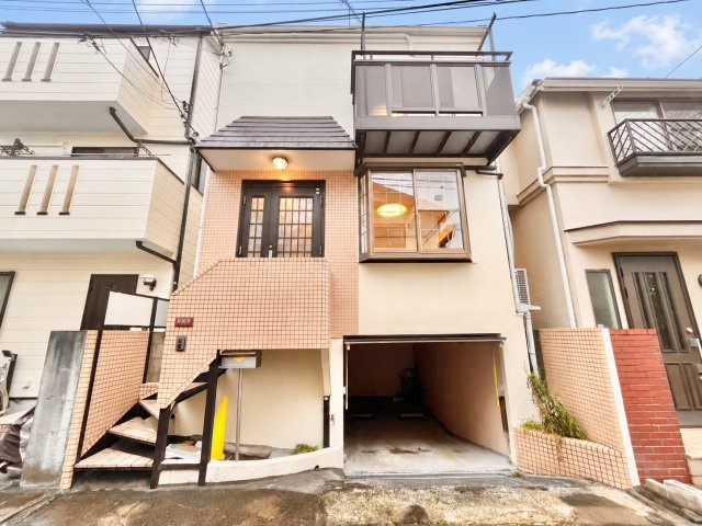 調布市西つつじケ丘1丁目　中古戸建