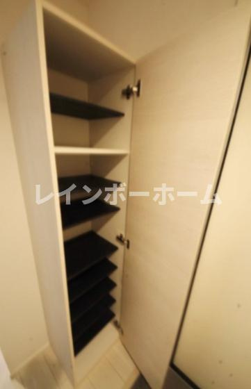 カインドネス南与野の玄関