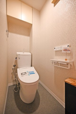 モンセーヌ加島ヴィルコートのトイレ|温水洗浄便座付きで、毎日快適にお使いいただけます。