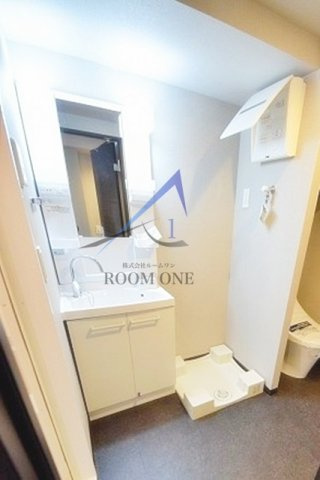 ＳＨＯＫＥＮ　Ｒｅｓｉｄｅｎｃｅ板橋区役所前の洗面所|独立洗面台です。