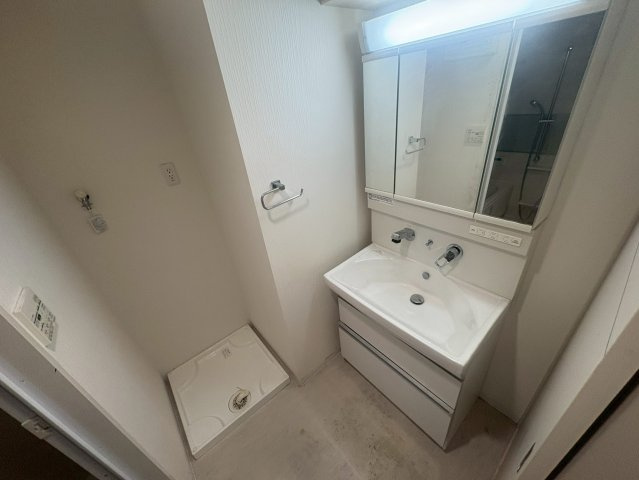 吹田市南金田２丁目の賃貸マンションの洗面所