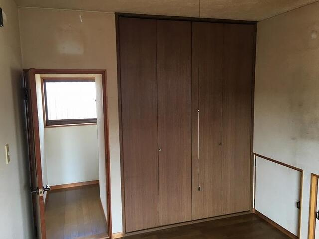 「即入居可能」香南市野市町西野　中古一戸建て|洋室は収納もあり、空間を活用できます♪