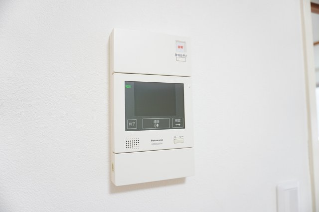 ベアドール壱番館のセキュリティ|TVモニター付きインターフォン