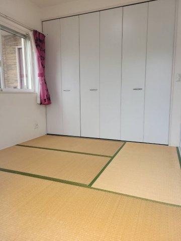 和歌山市北出島　中古一戸建ての和室