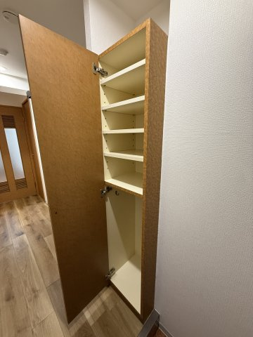 エステムコート大阪城南Ⅱの収納